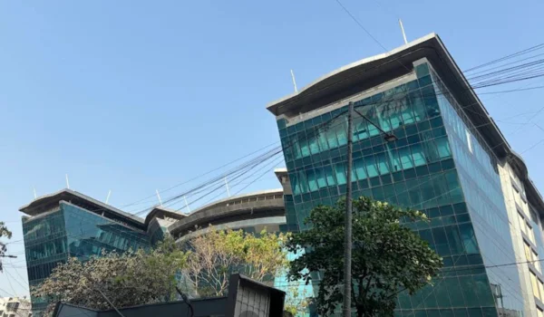 Pinnacle Business Park
